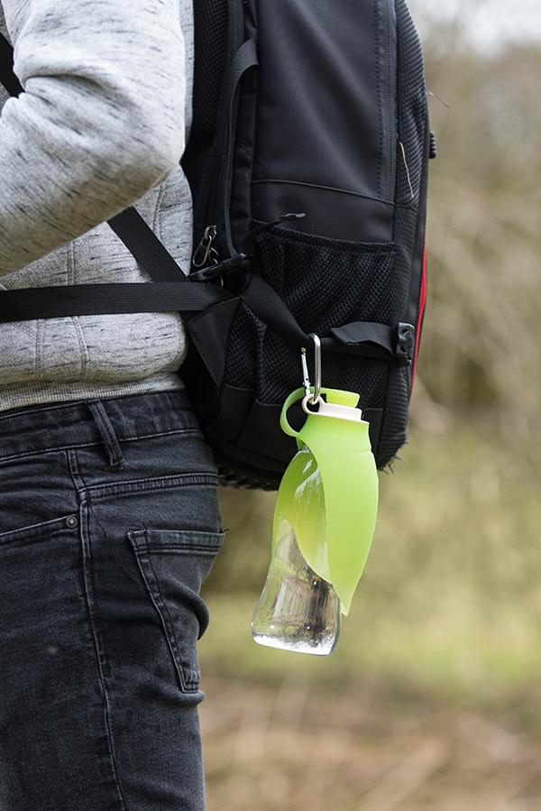 pet travel bottle leaf